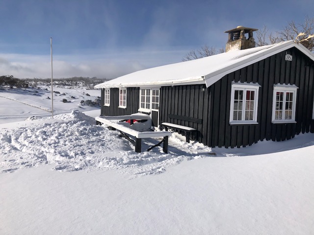 Telemark Ski Lodge telemark no stair snow
